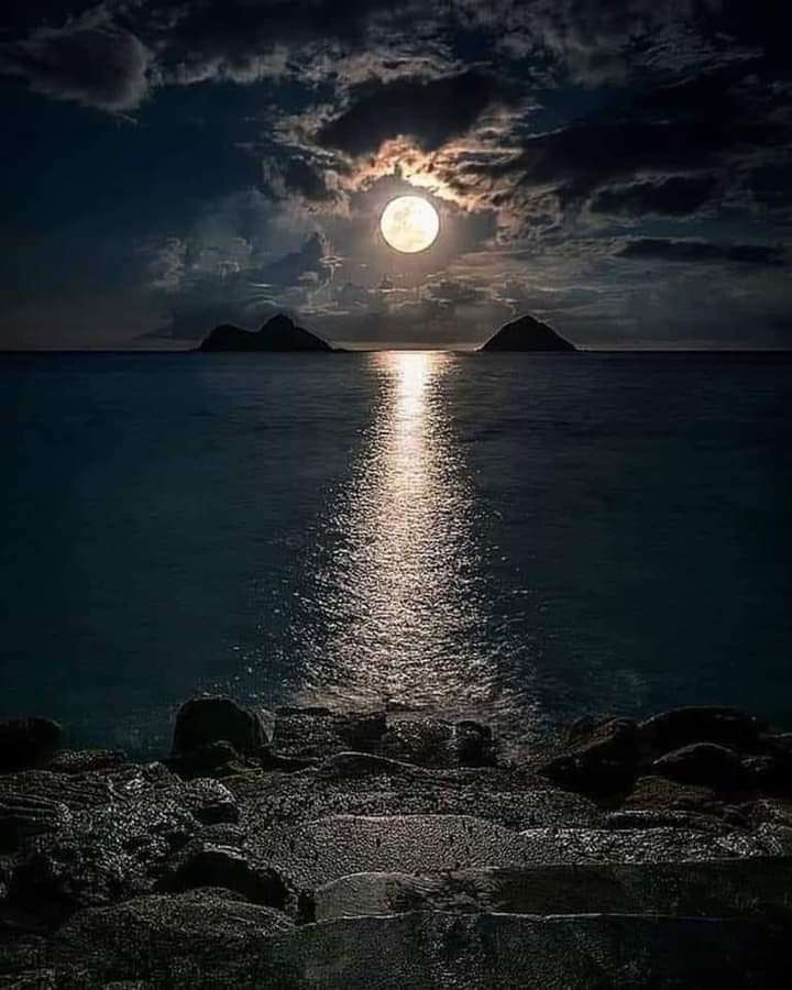 solnedgång på havet Pussel online