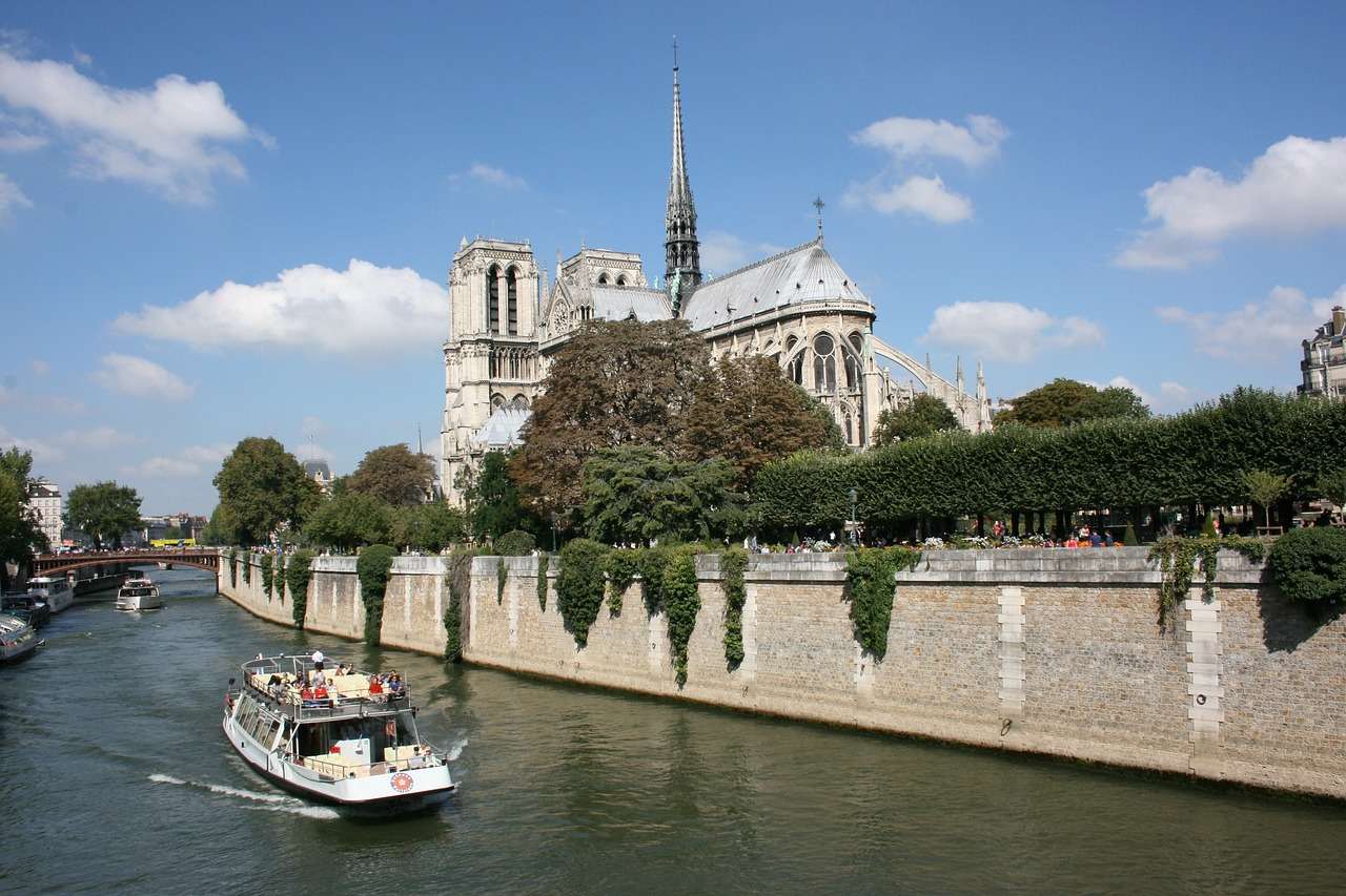 Sena, Notre Dame puzzle online