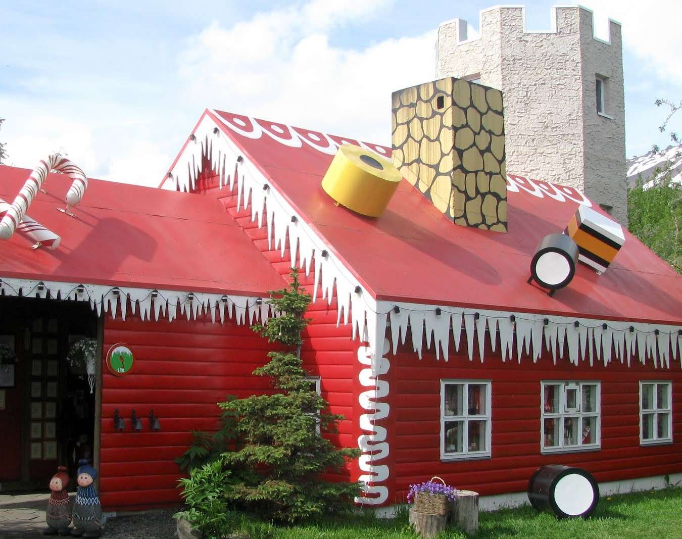 Tomtens hus nära Akureyri pussel på nätet