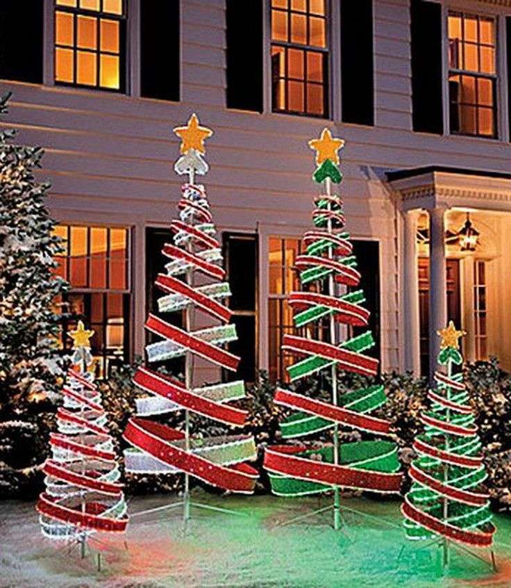 Colorful Christmas trees online puzzle