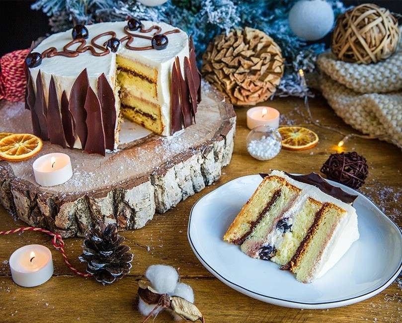 Різдвяний торт онлайн пазл