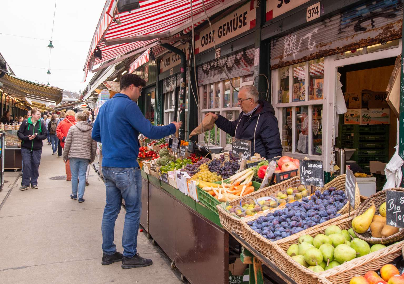 Vídeň Margareten Naschmarkt Dolní Rakousko online puzzle