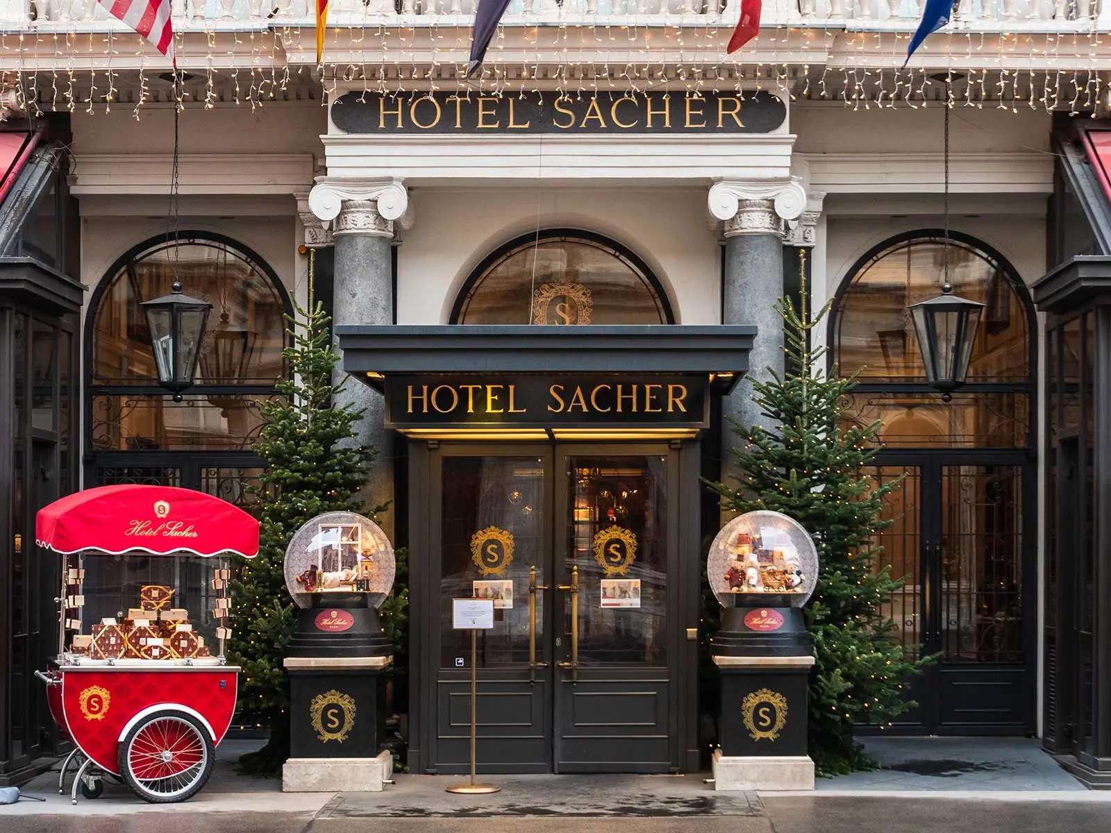 Vienna Hotel Sacher Нижня Австрія пазл онлайн