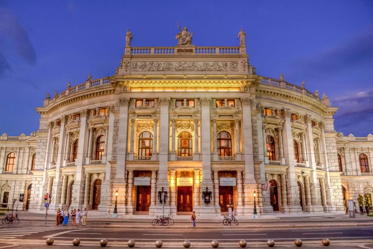 Vienna Burgtheater Alsó-Ausztria online puzzle