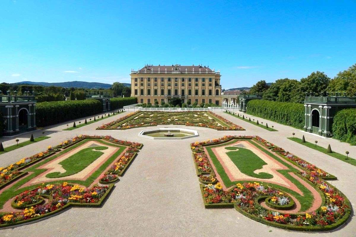 Bécsi Schönbrunni kastély Alsó-Ausztria online puzzle