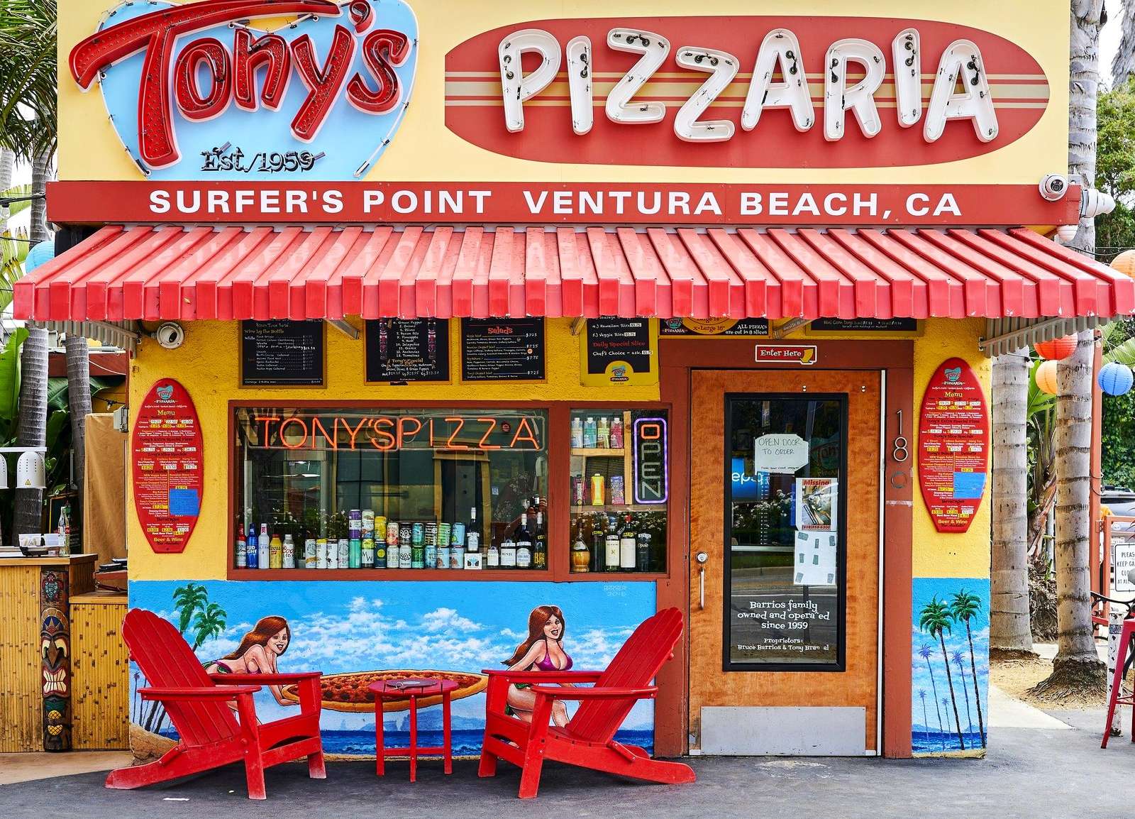 Pizzeria sur une plage californienne puzzle en ligne