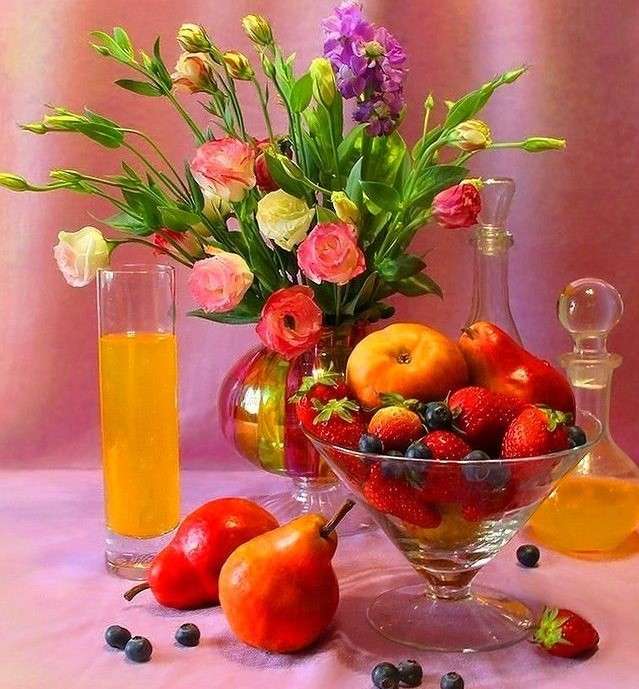 Flores con frutas sobre la mesa. rompecabezas en línea