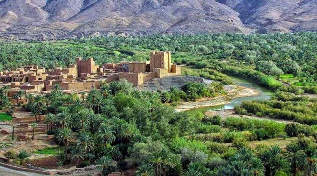 Атласские горы Тафилалет в Марокко в Африке пазл онлайн