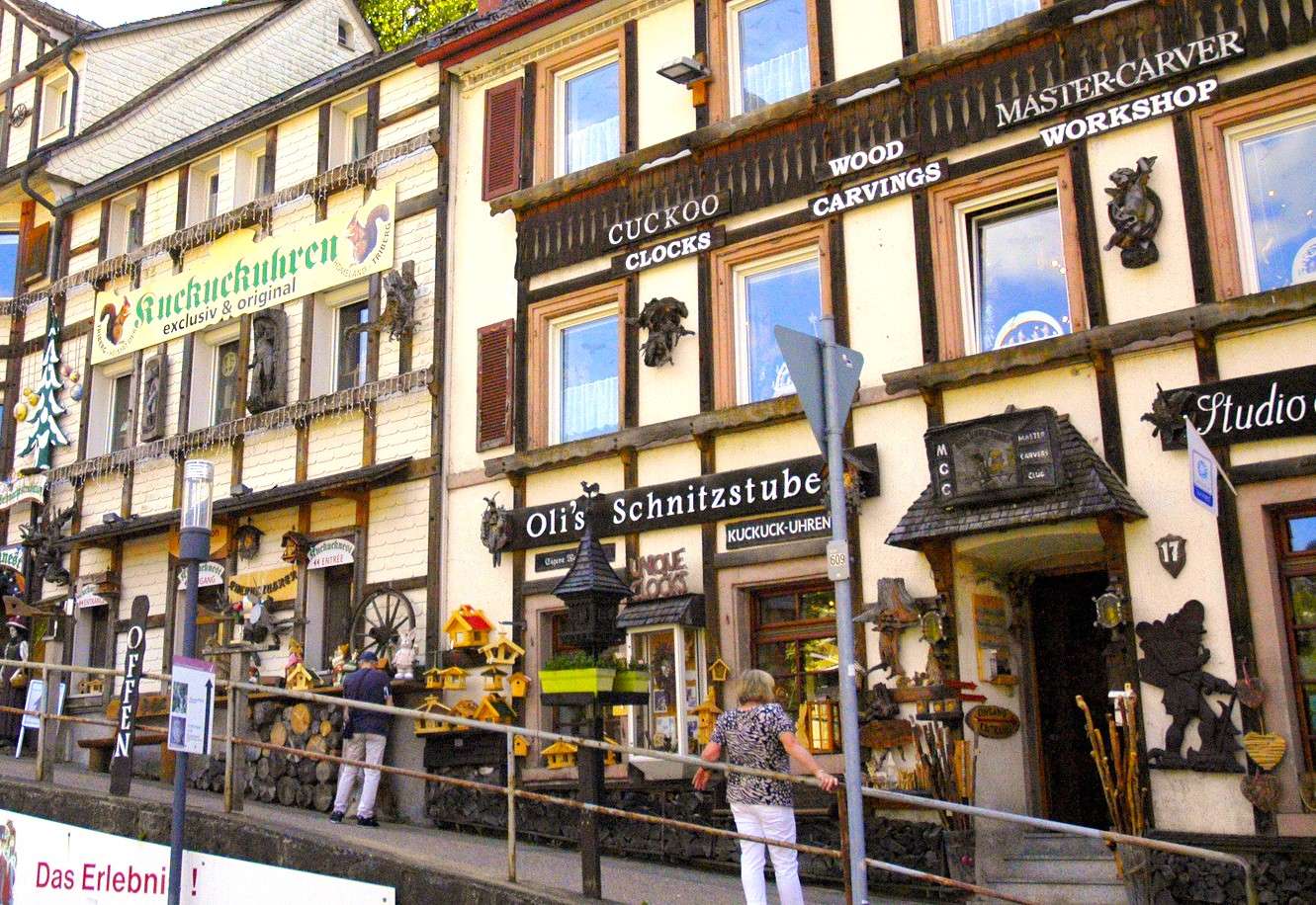 Търговска аркада - Triberg im Schwarzwald (Германия) онлайн пъзел