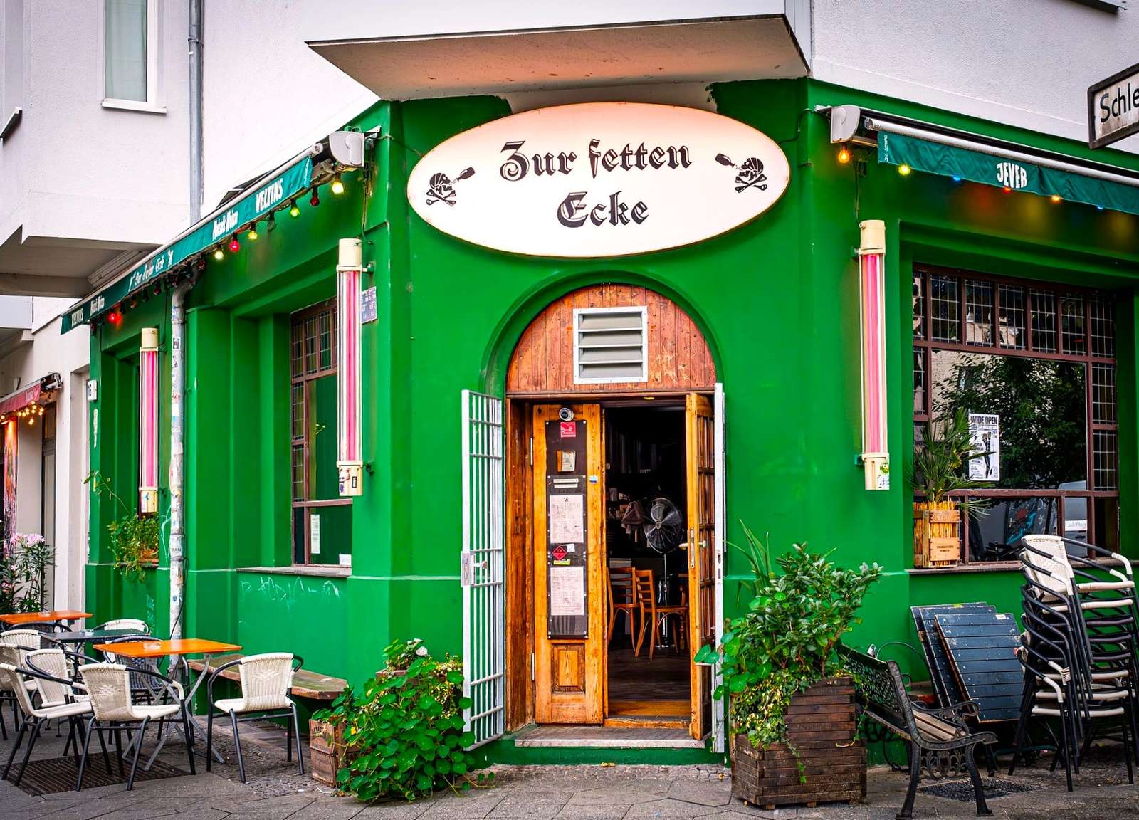 Ресторан в Берлине пазл онлайн