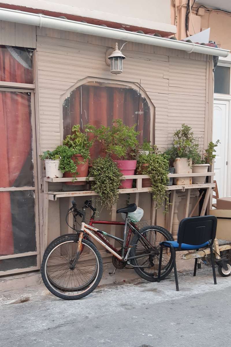 ποδήλατο μπροστά από το σπίτι online παζλ
