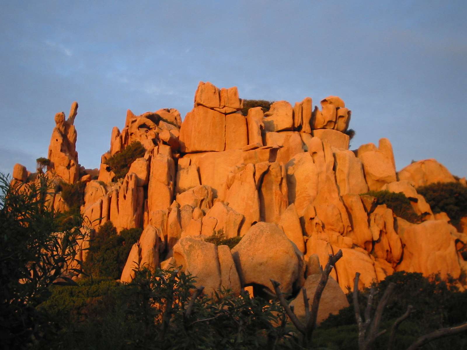 rocce rosse a Costa Paradiso puzzle online