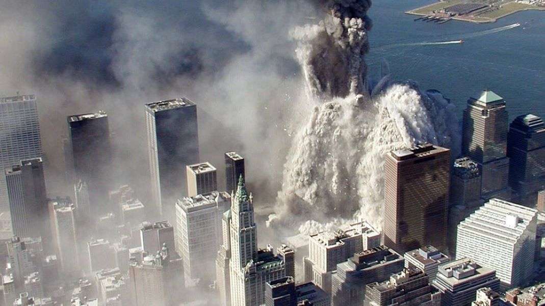 11 сентября, обрушение башен Всемирного торгового центра. онлайн-пазл