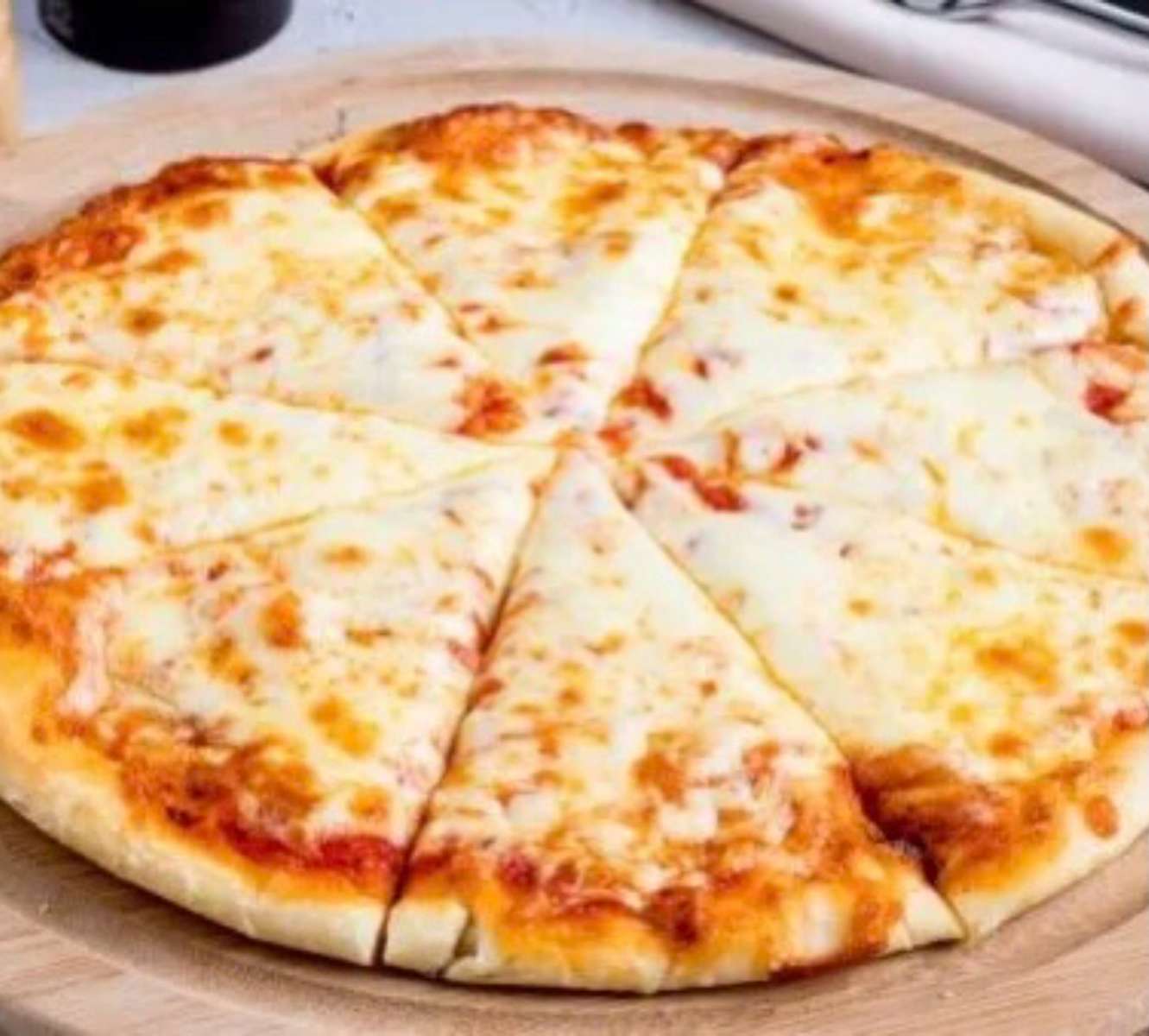 Pizza caseira de quatro queijos❤️❤️❤️ puzzle online