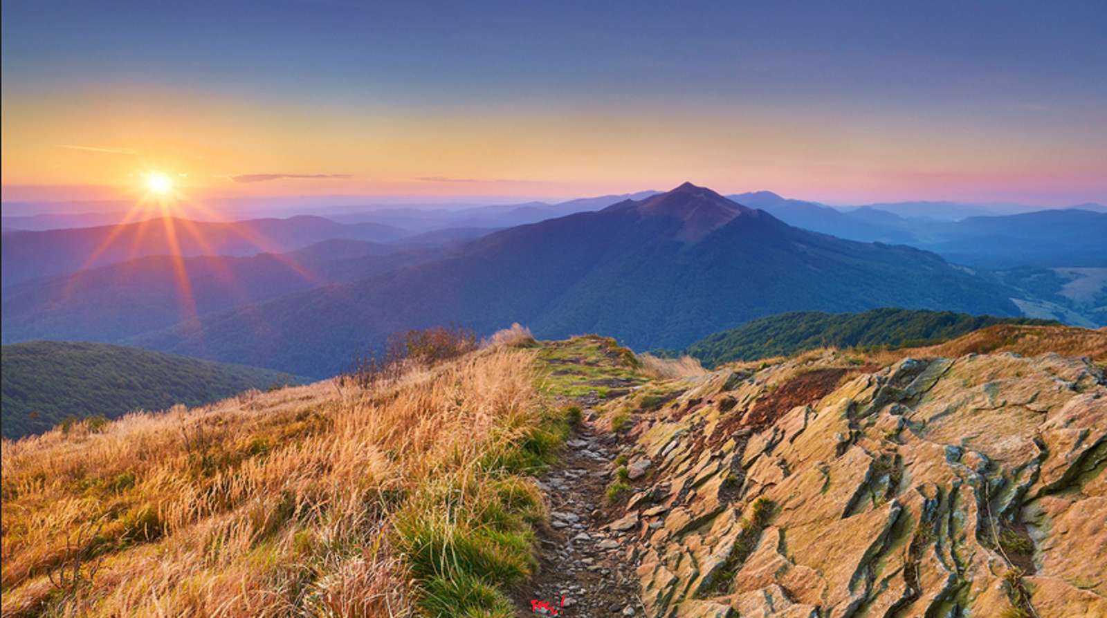 wunderschöner Sonnenuntergang - Polnisches Bieszczady-Gebirge Puzzlespiel online