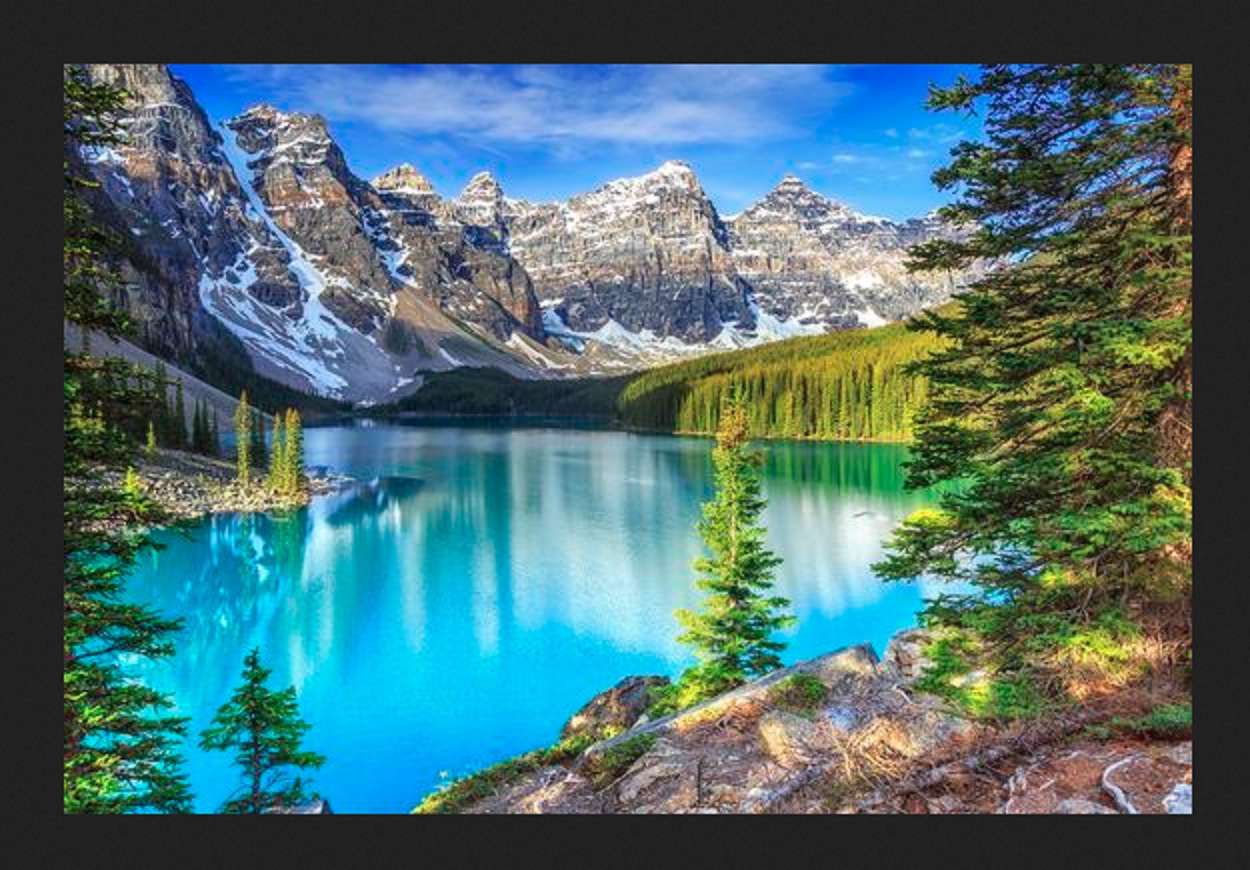 beau paysage de montagne, forêt avec un beau lac puzzle en ligne
