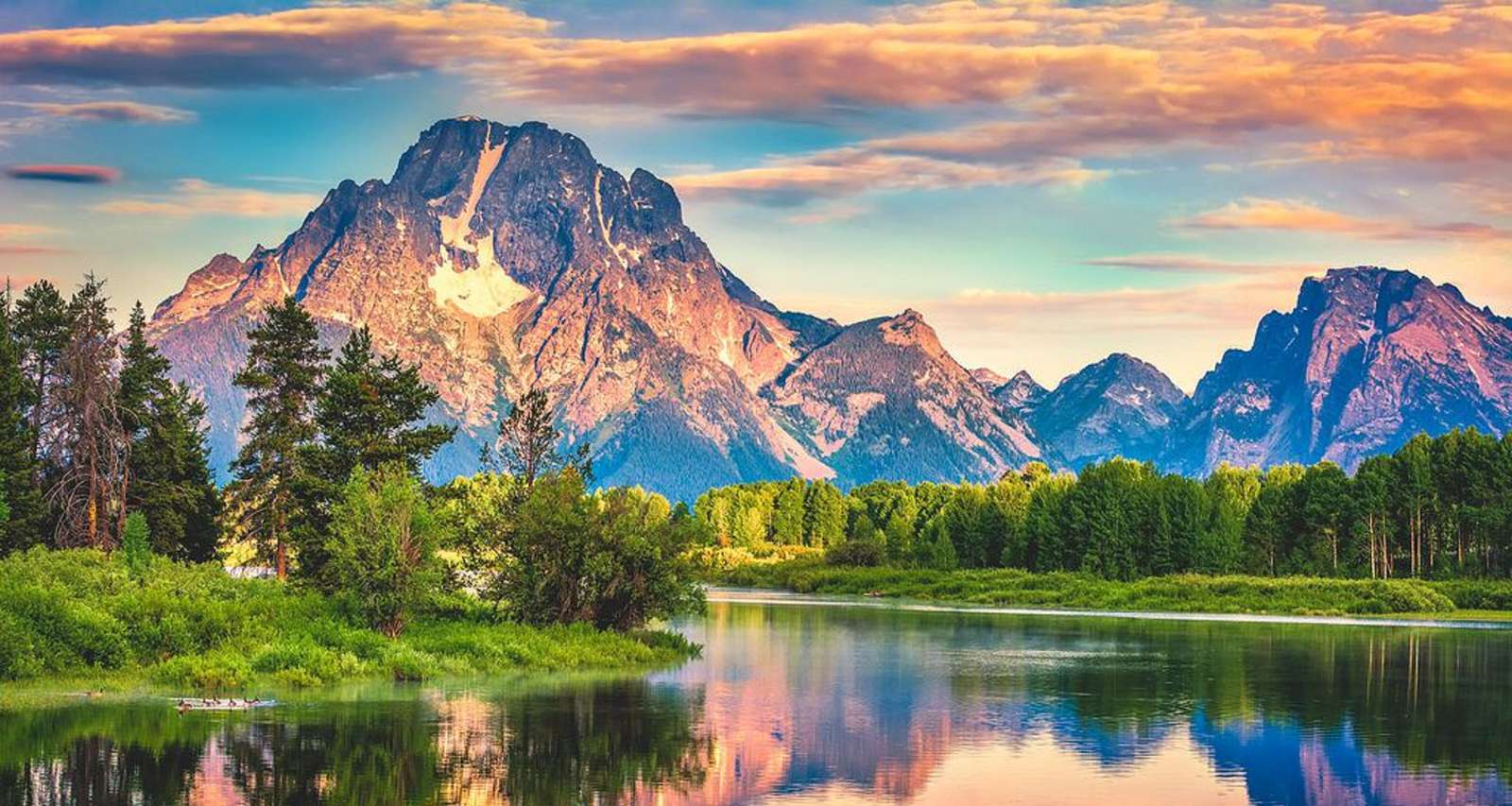 bellissimo paesaggio montano, foresta con un bellissimo lago puzzle online