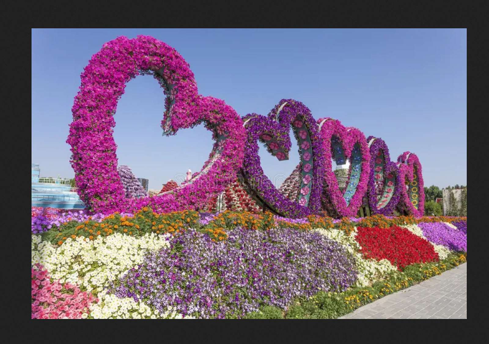 zázračná zahrada - krásná zahrada v Dubaji online puzzle