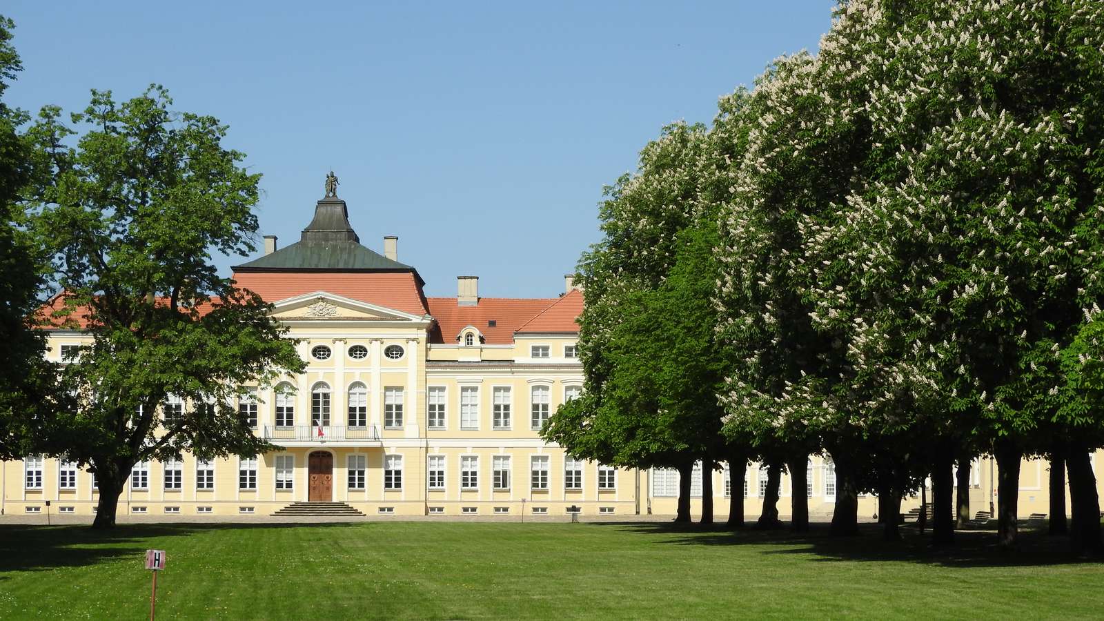 château dans le parc puzzle en ligne