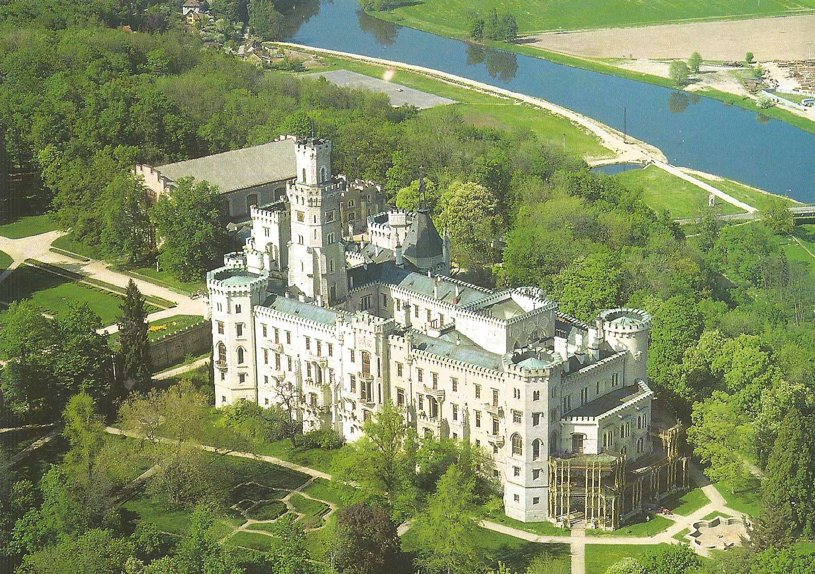 Château de Hluboká République tchèque puzzle en ligne