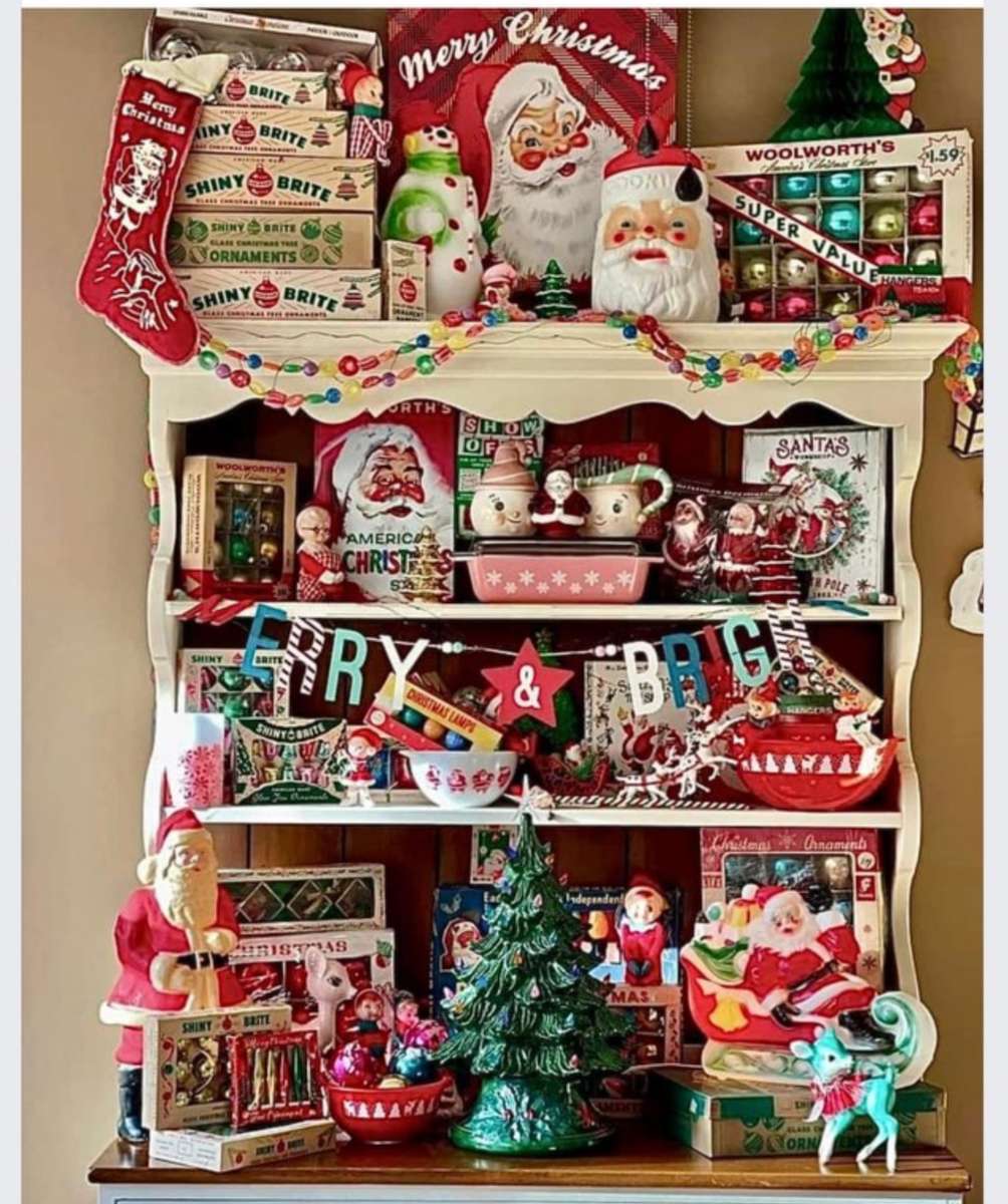Chaos de Noël sur les étagères puzzle en ligne