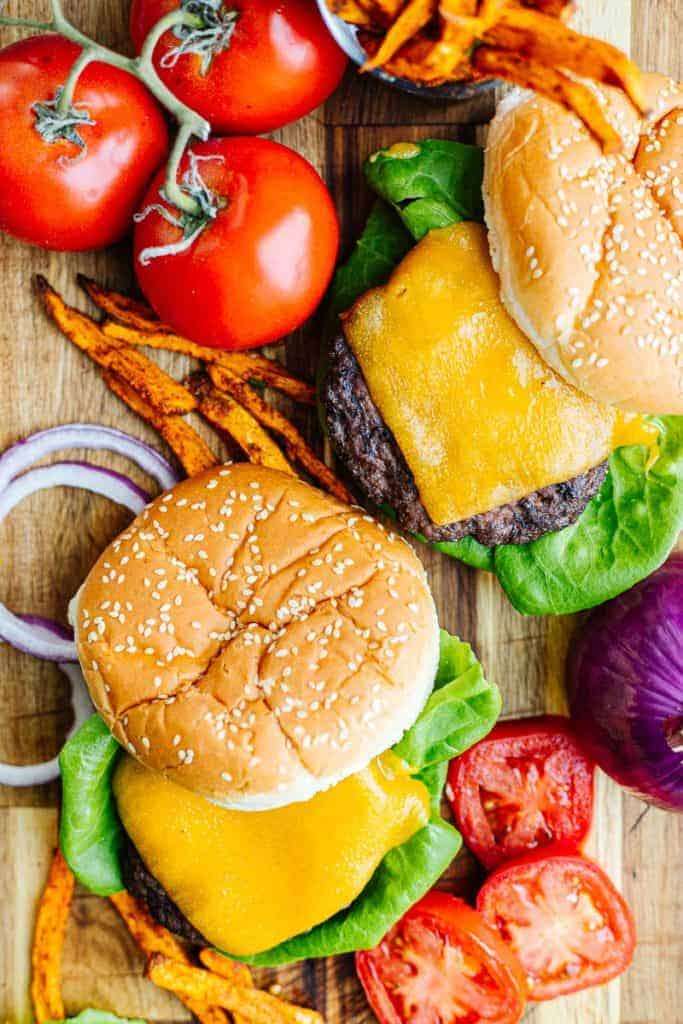 Hamburger a pranzo puzzle online