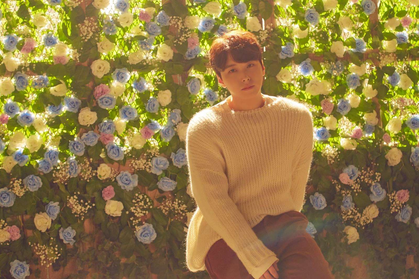 Sungmin květinové pozadí skládačky online
