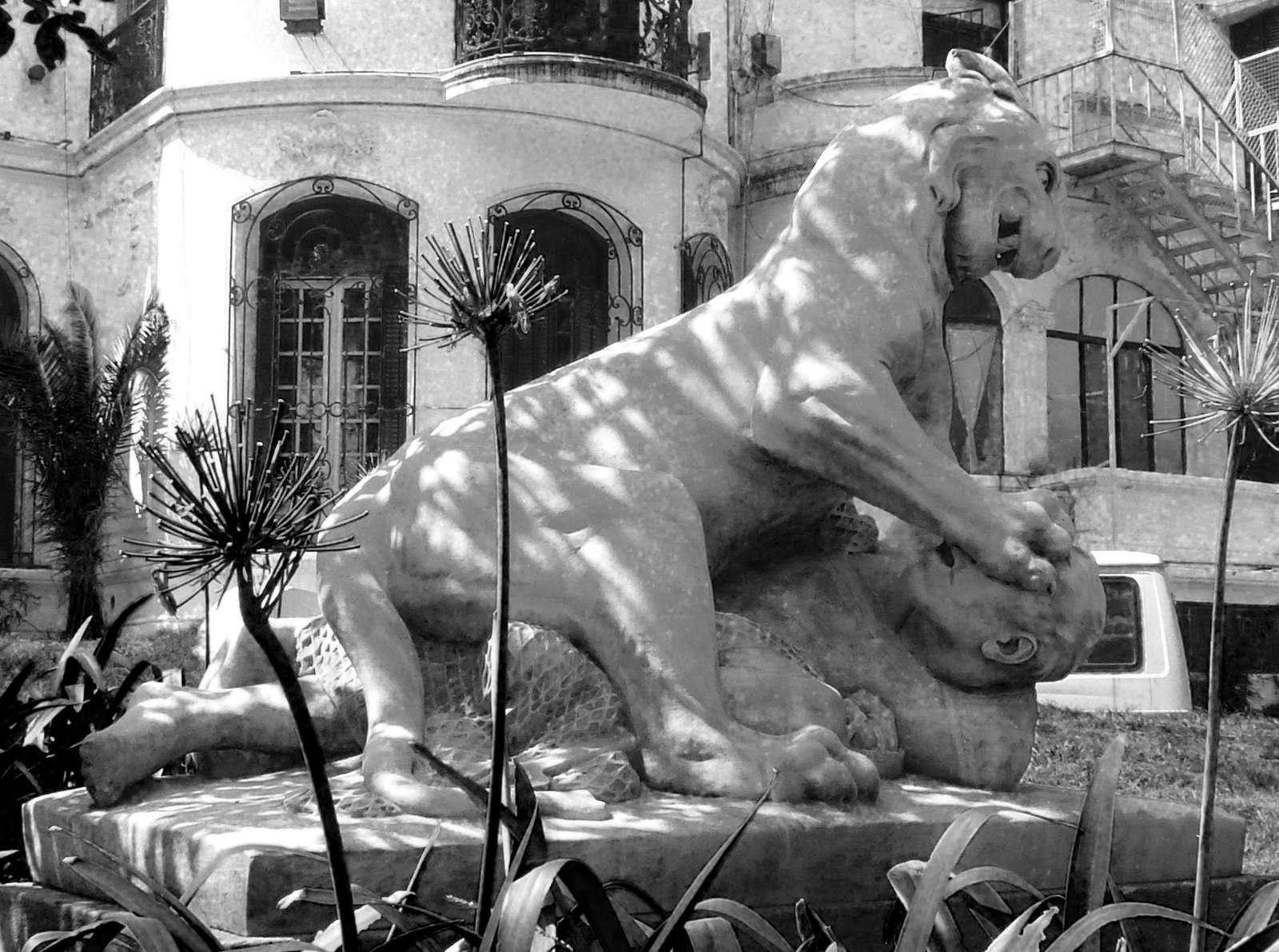 Escultura Casa de los Leones онлайн пъзел