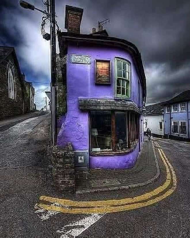 фиолетовый дом пазл онлайн
