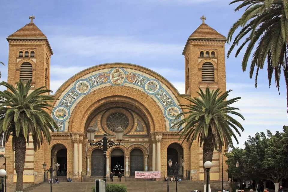 Oran Kathedrale in Algerien Online-Puzzle