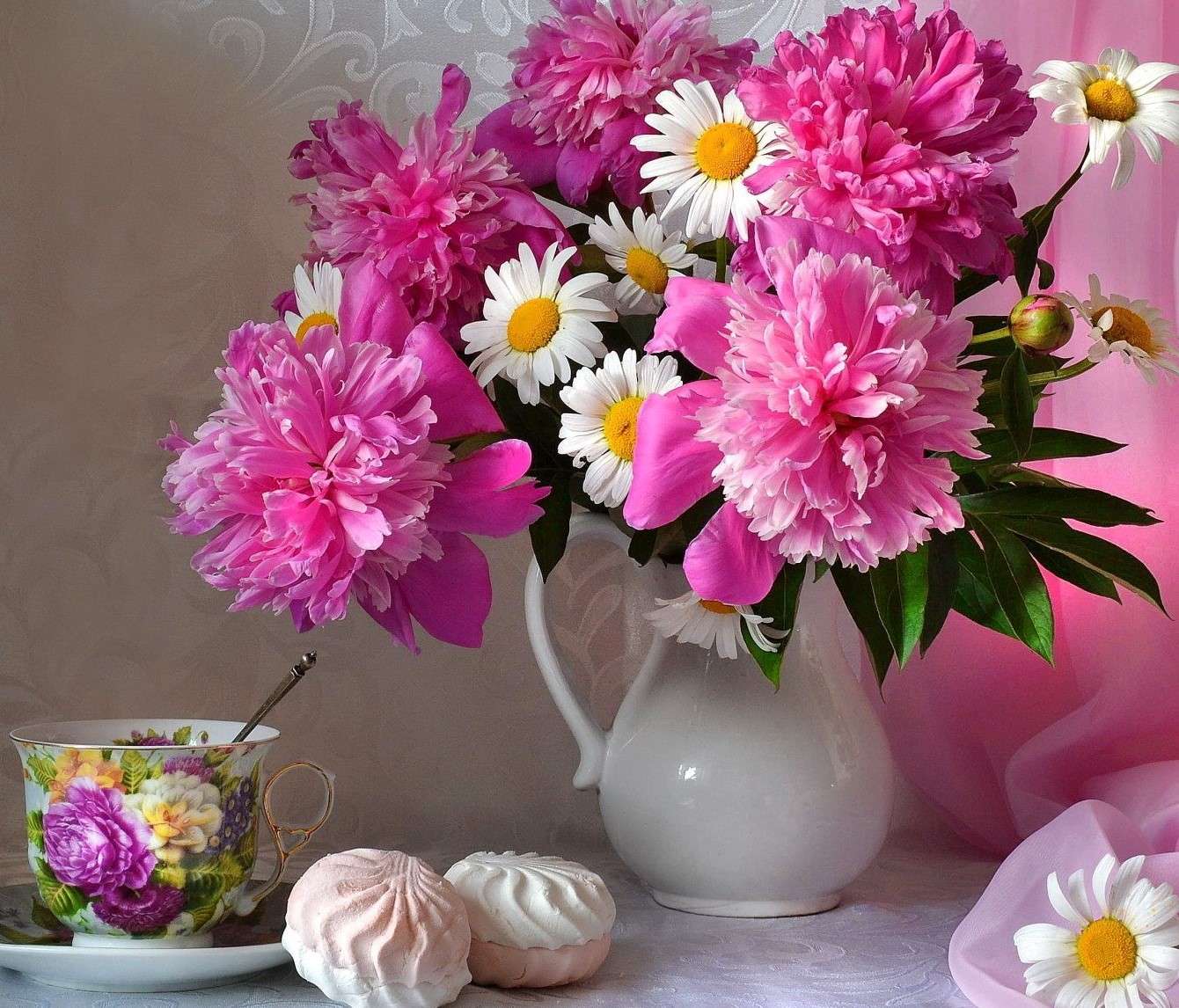 Blumenstrauß in einer Vase Puzzlespiel online