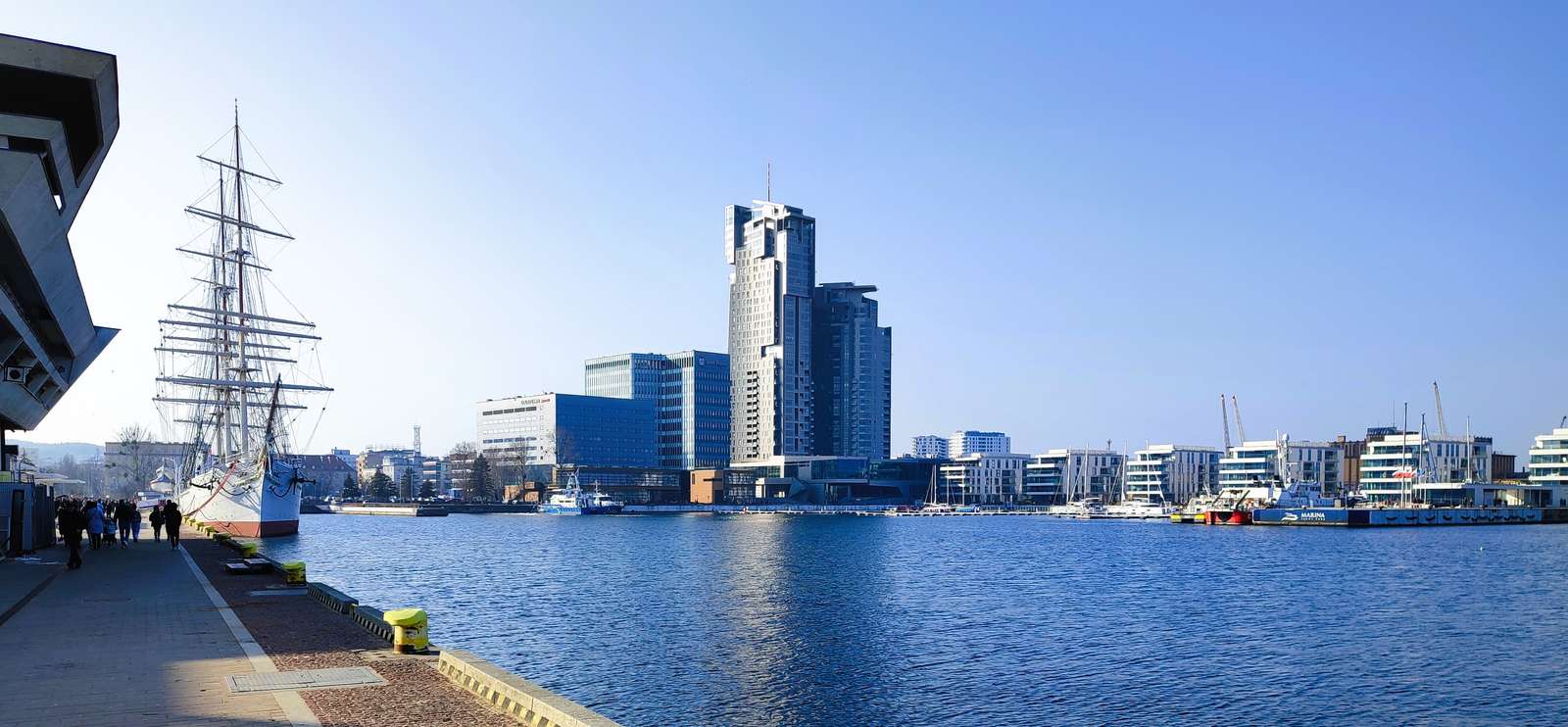 Torres marinas - Gdynia rompecabezas en línea