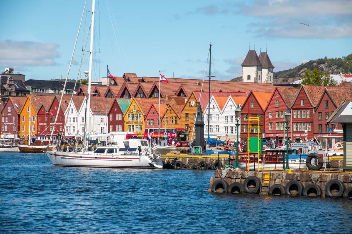 Bergen in Norwegen Puzzlespiel online