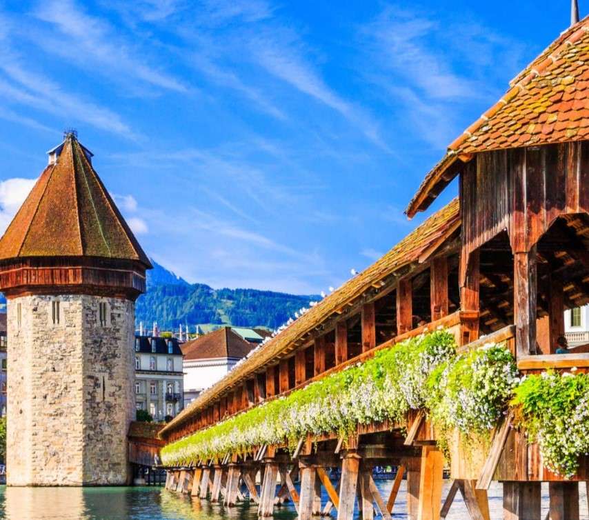 Luzerna. Ponte da capela de madeira quebra-cabeças online