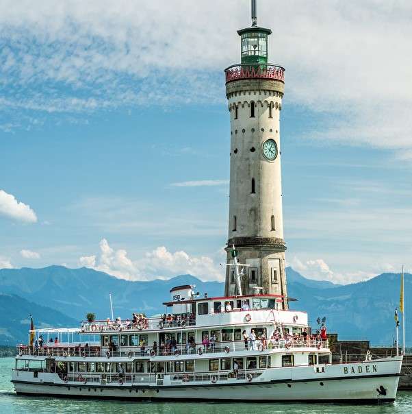 Navio de cruzeiro no Lago Constança em Lindau quebra-cabeças online