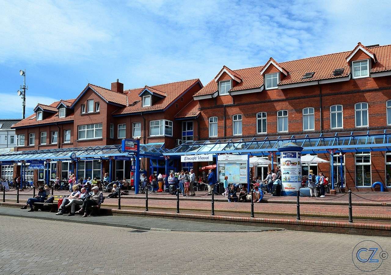 Borkum, stazione, linea ferroviaria dell'isola puzzle online