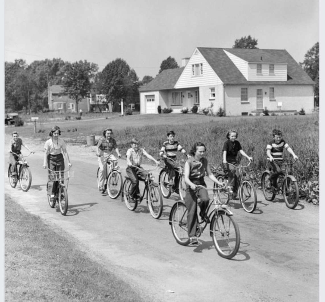 Βγήκαμε με τα ποδήλατά μας σε περασμένες μέρες, περίπου 1959. online παζλ