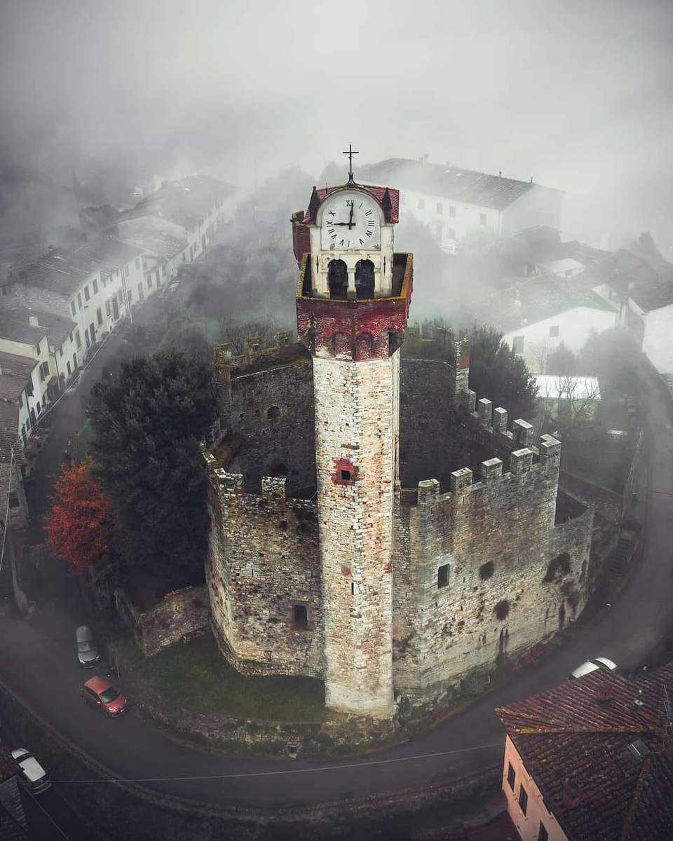 kasteel in de mist legpuzzel online