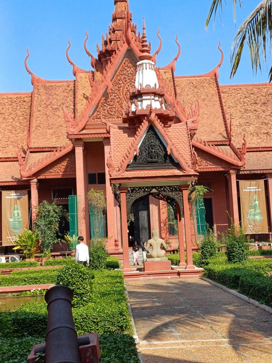 Музей в Камбодже пазл онлайн