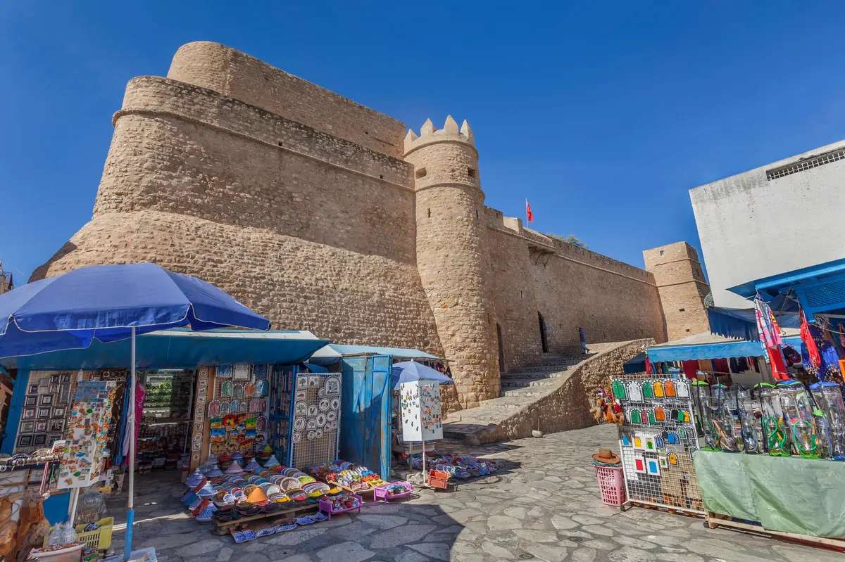 Fortaleza na Tunísia na África quebra-cabeças online