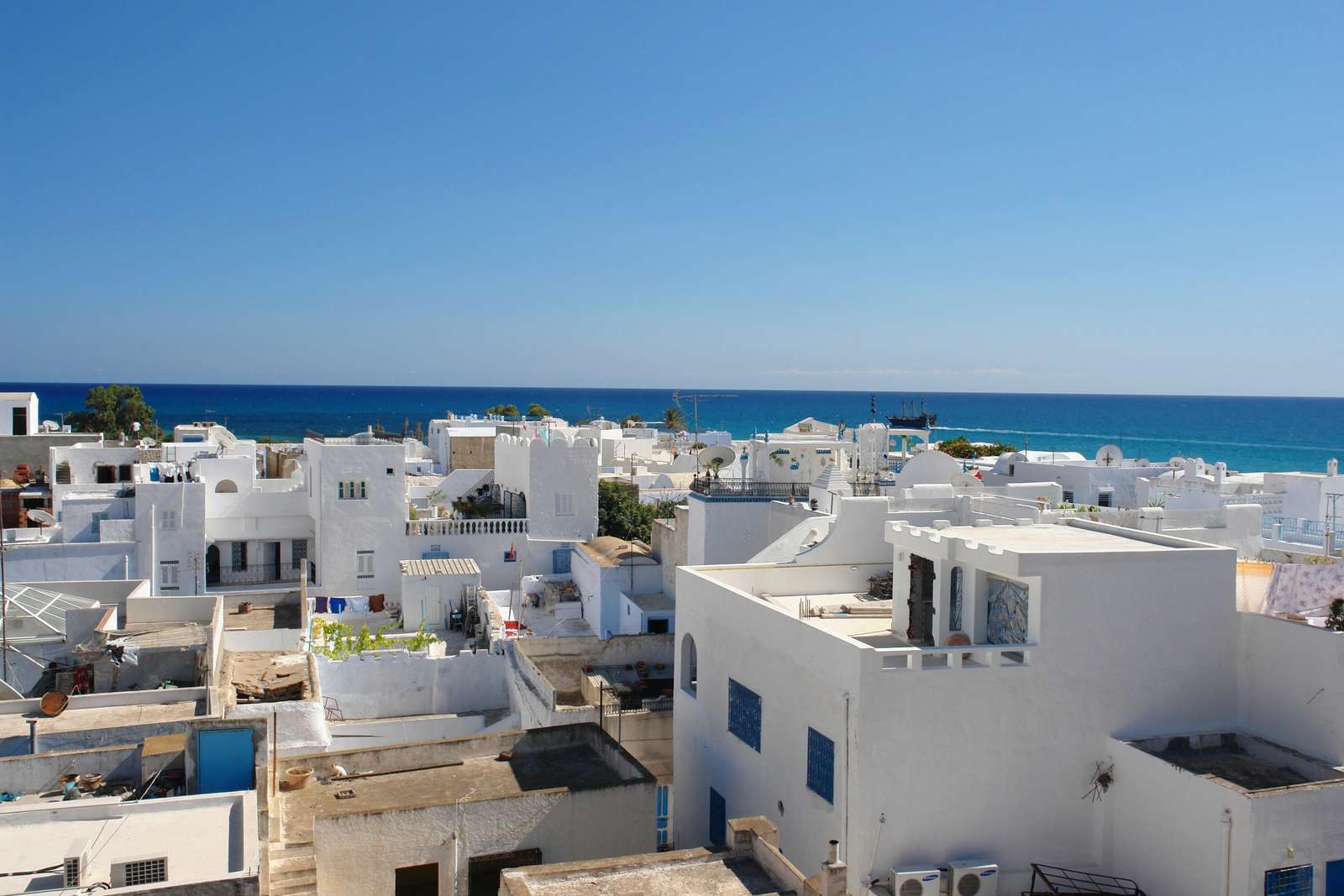 アフリカのチュニジアの都市 ジグソーパズルオンライン