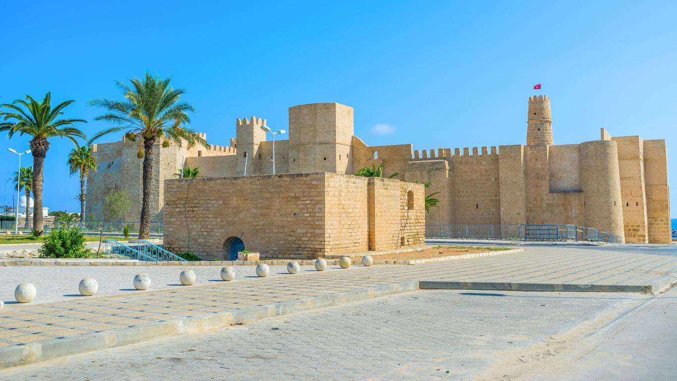 Monastir Ribat na Tunísia na África quebra-cabeças online