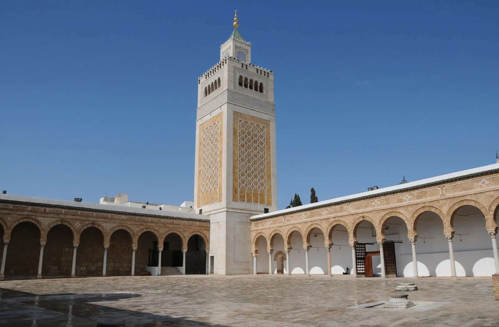 Tunis Hauptstadt von Tunesien in Afrika Online-Puzzle