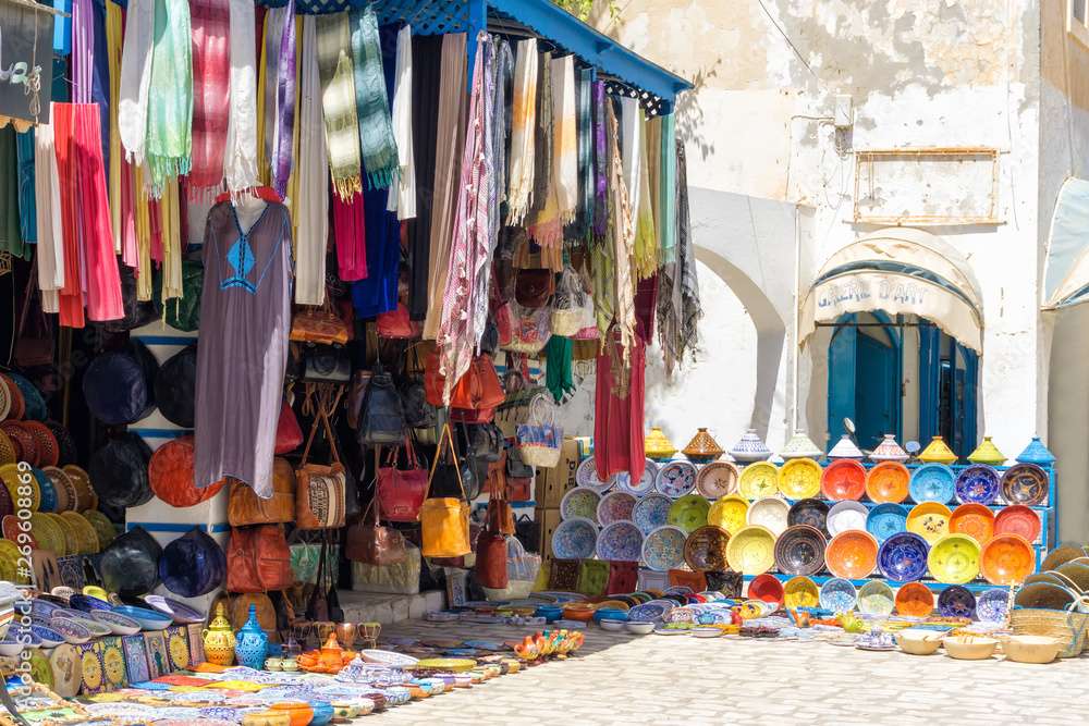 チュニジア、ジェルバ島のフームスーク オンラインパズル