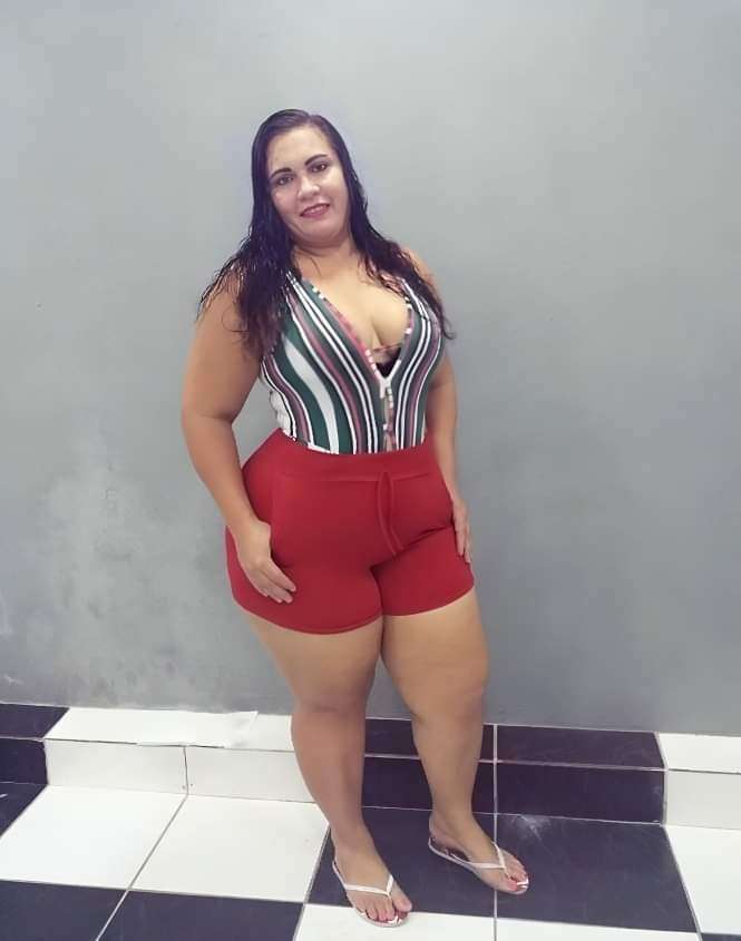 Beautiful chubby legs online puzzle