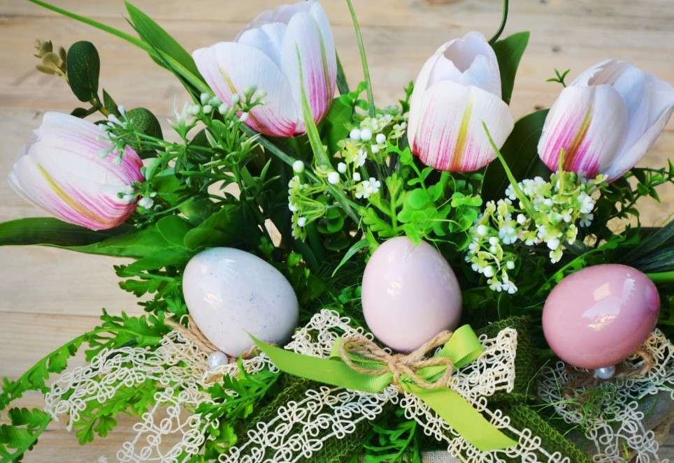 Tulpaner i en dekoration pussel på nätet