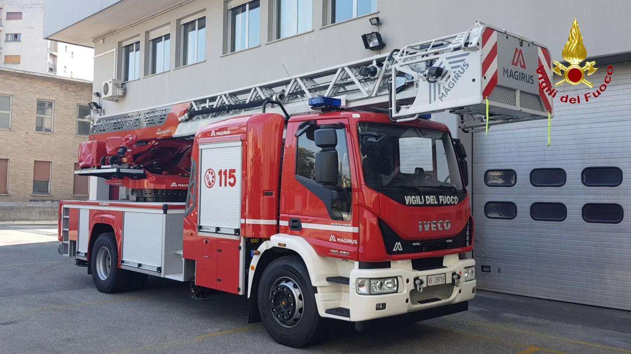 Пожежна машина онлайн пазл