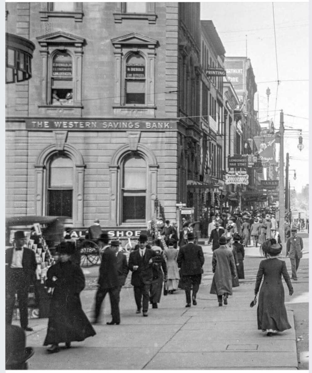 Hoofdstraat bij Court Street kijkend naar het noorden in 1904! legpuzzel online