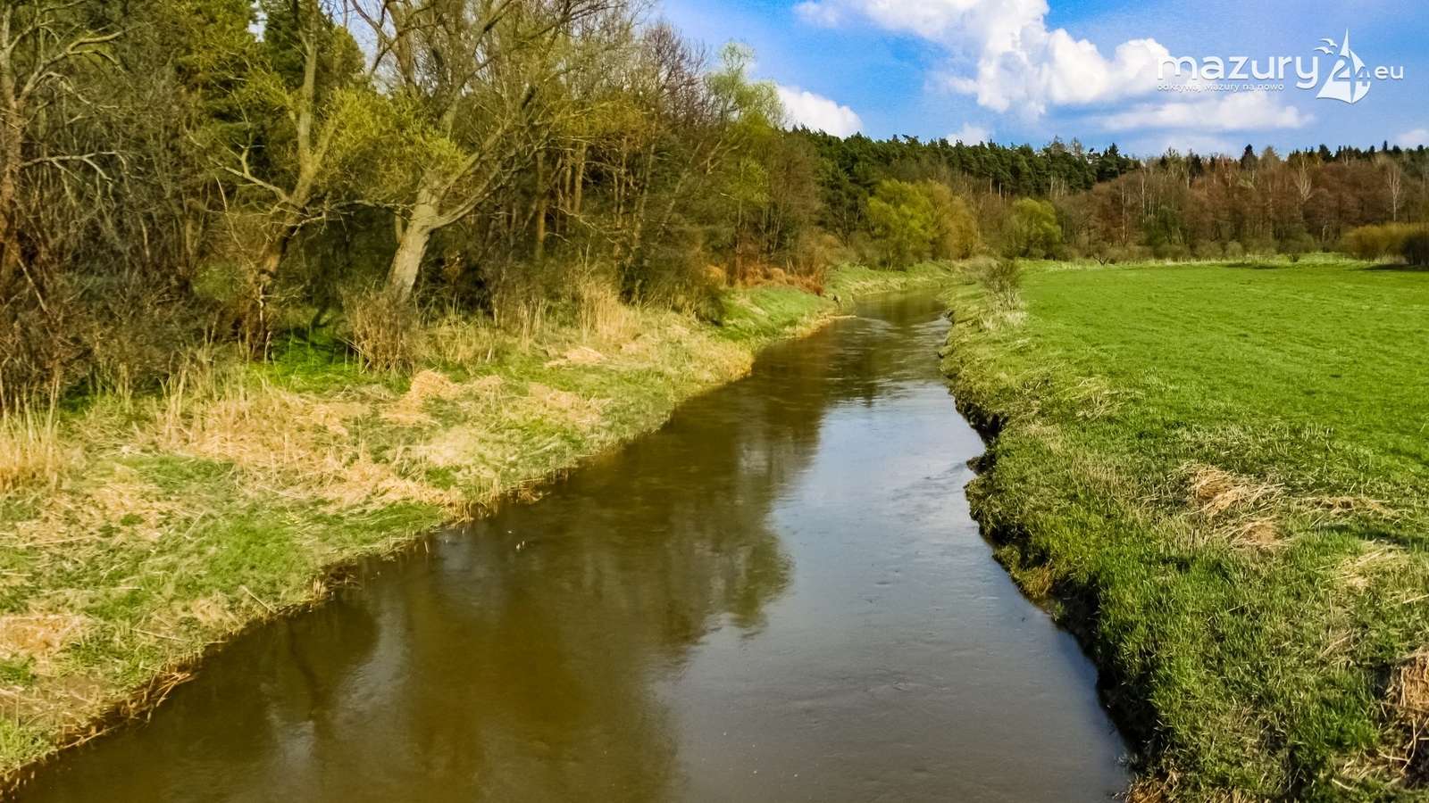 Malebná řeka na Mazurách online puzzle