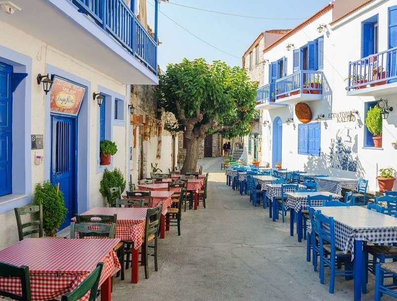 Eine Straße auf einer griechischen Insel Online-Puzzle